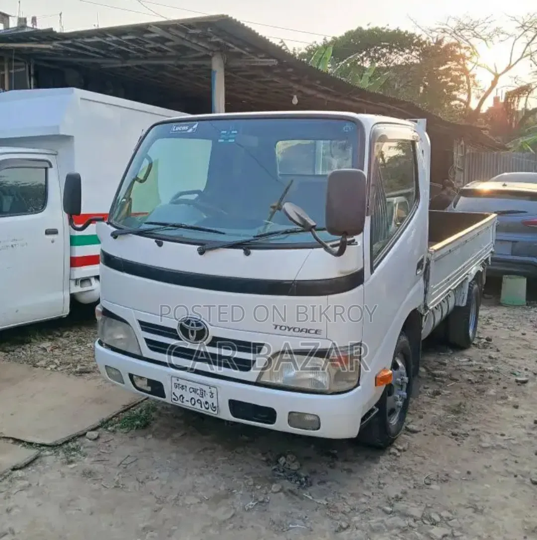 Toyota Dyna Pickup 2012