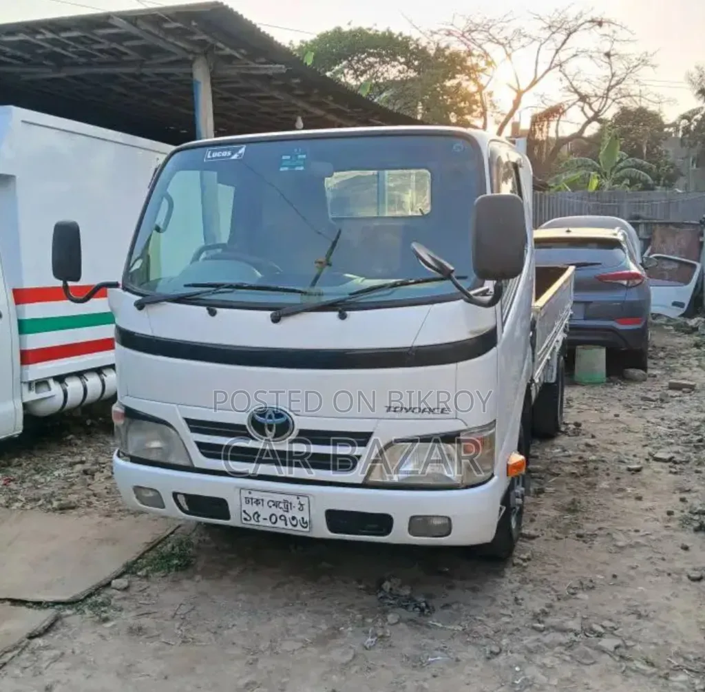 Toyota Dyna Pickup 2012