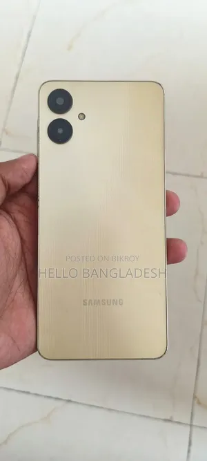 Samsung Galaxy A06 64 GB Gold