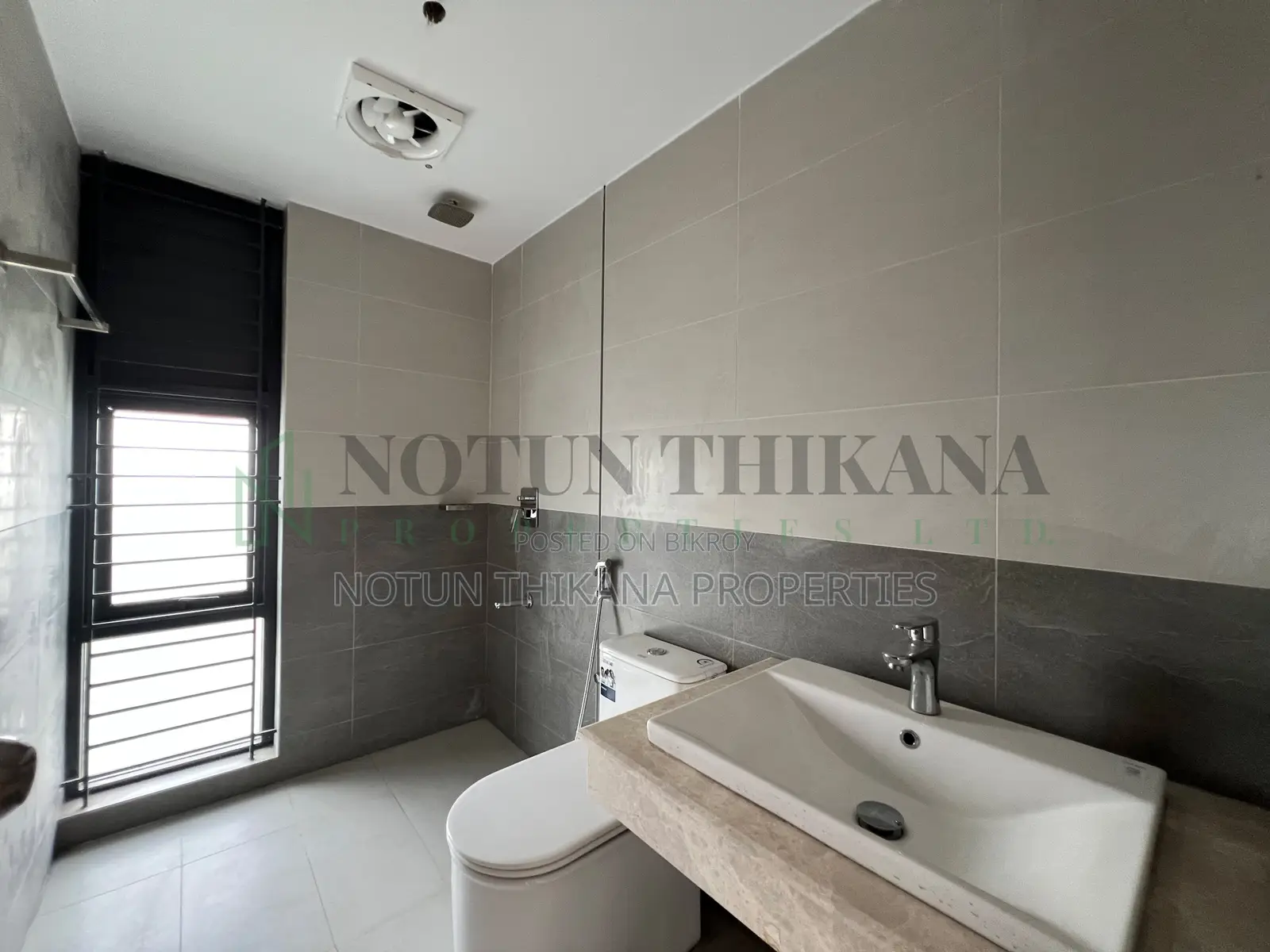 3 Bedroom Apartment in Basundhara for Sale