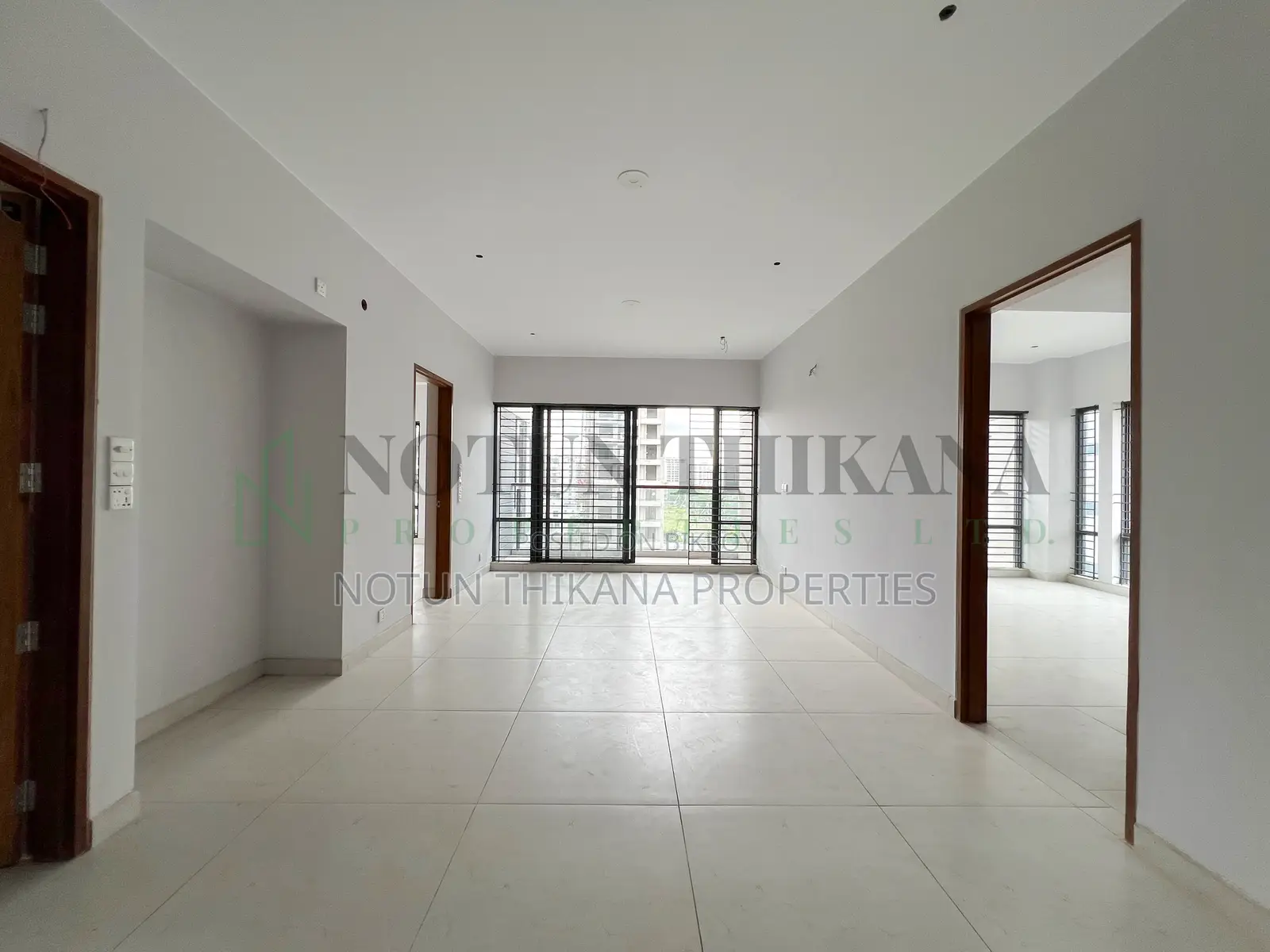 3 Bedroom Apartment in Basundhara for Sale