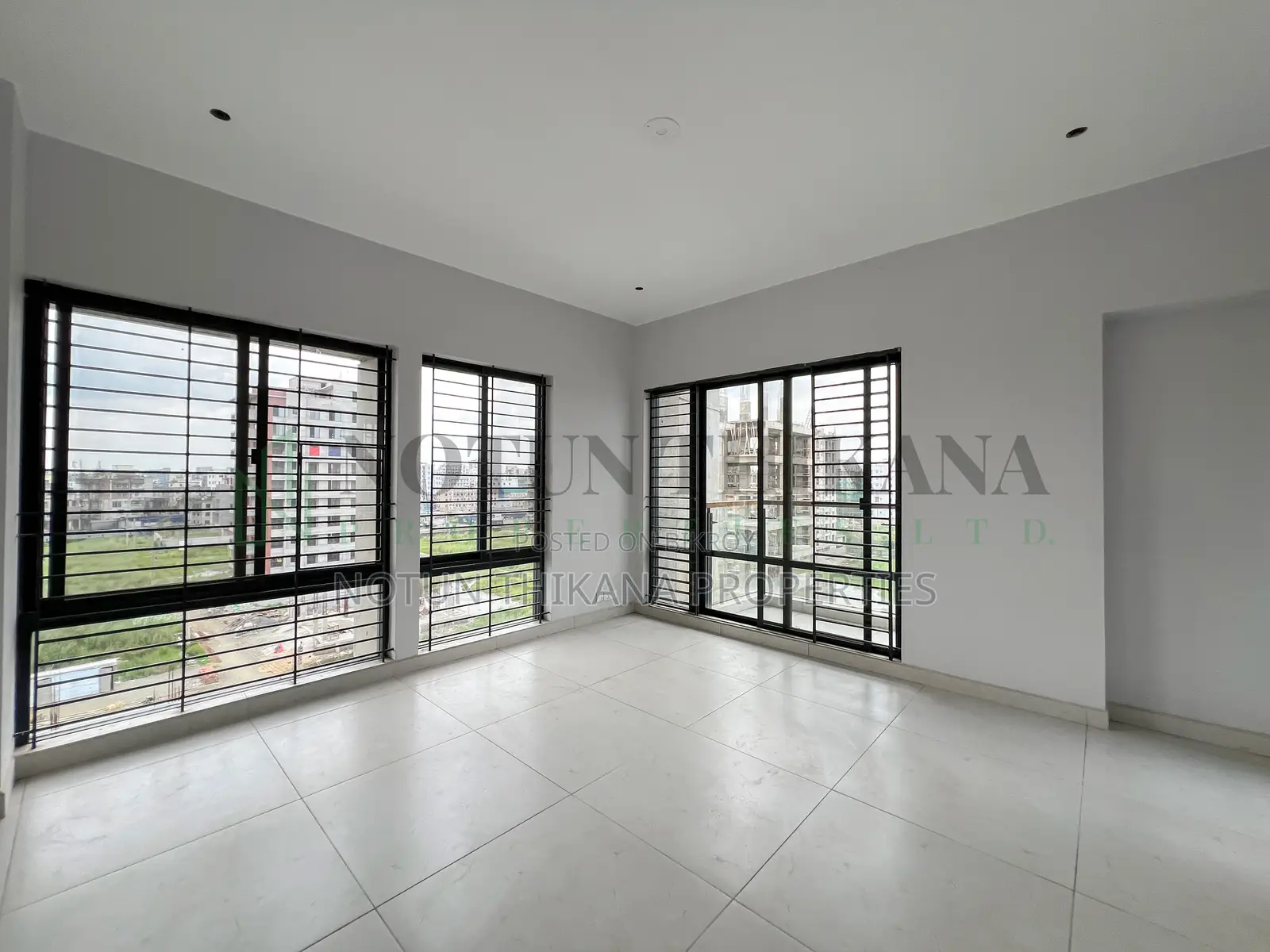 3 Bedroom Apartment in Basundhara for Sale