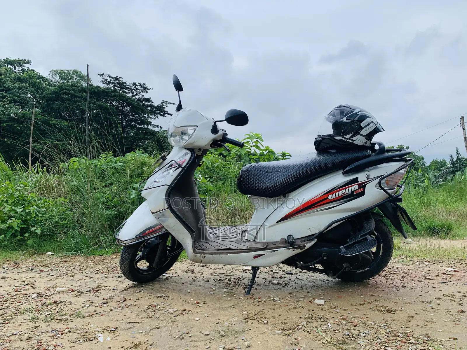 টিভিএস উইগো ২০১৯ সাদা