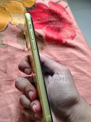অ্যাপল আইফোন ১১ ৬৪ জিবি ইয়েলো