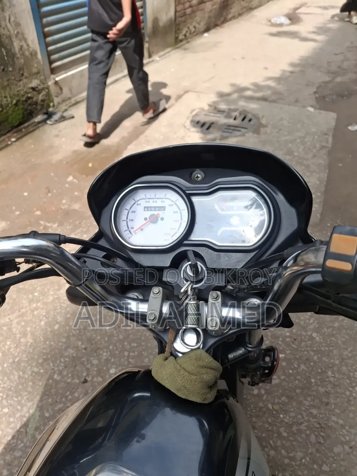 বাজাজ প্লাটিনা ১০০ ২০১৯ কালো