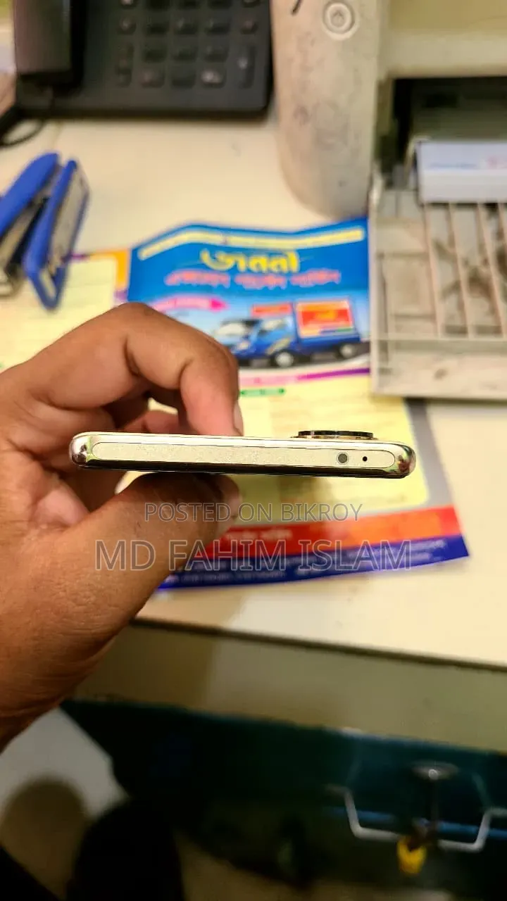অপো রেনো৯ প্রো ৫১২ জিবি গোল্ড