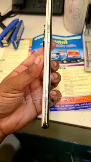 অপো রেনো৯ প্রো ৫১২ জিবি গোল্ড