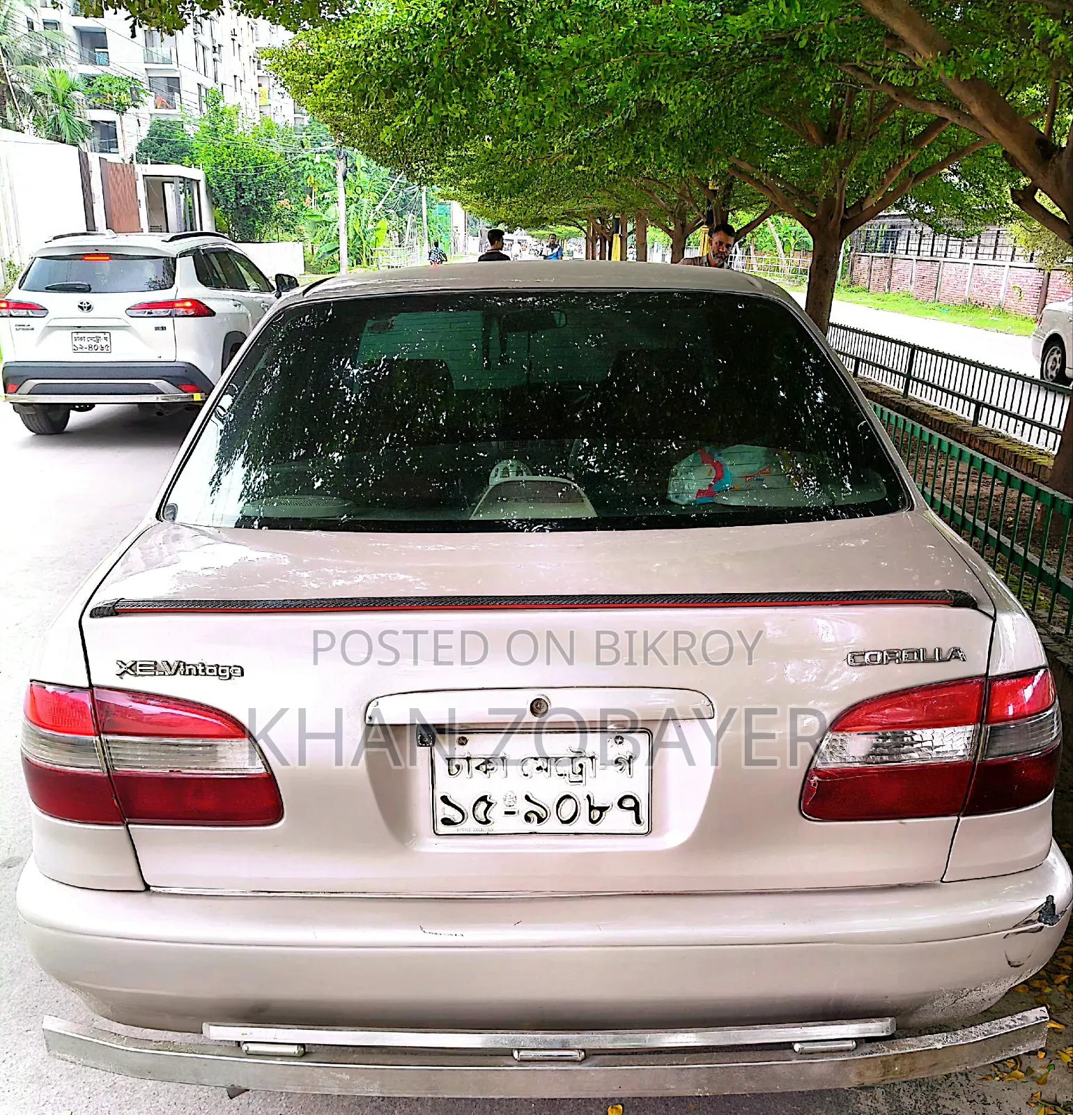টয়োটা করোল্লা ২০০০ পার্ল