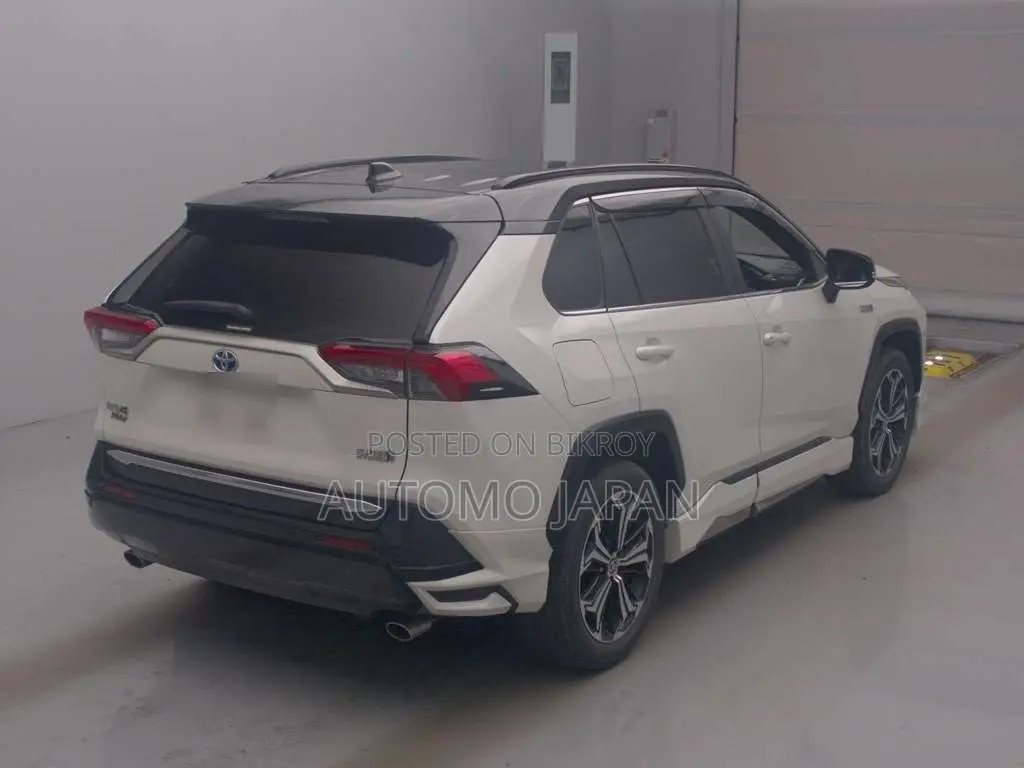 Toyota RAV4 2021 Pearl
