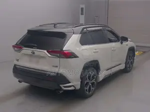 Toyota RAV4 2021 Pearl