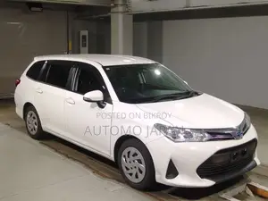 টয়োটা করোল্লা ফিল্ডার ২০২১ সাদা