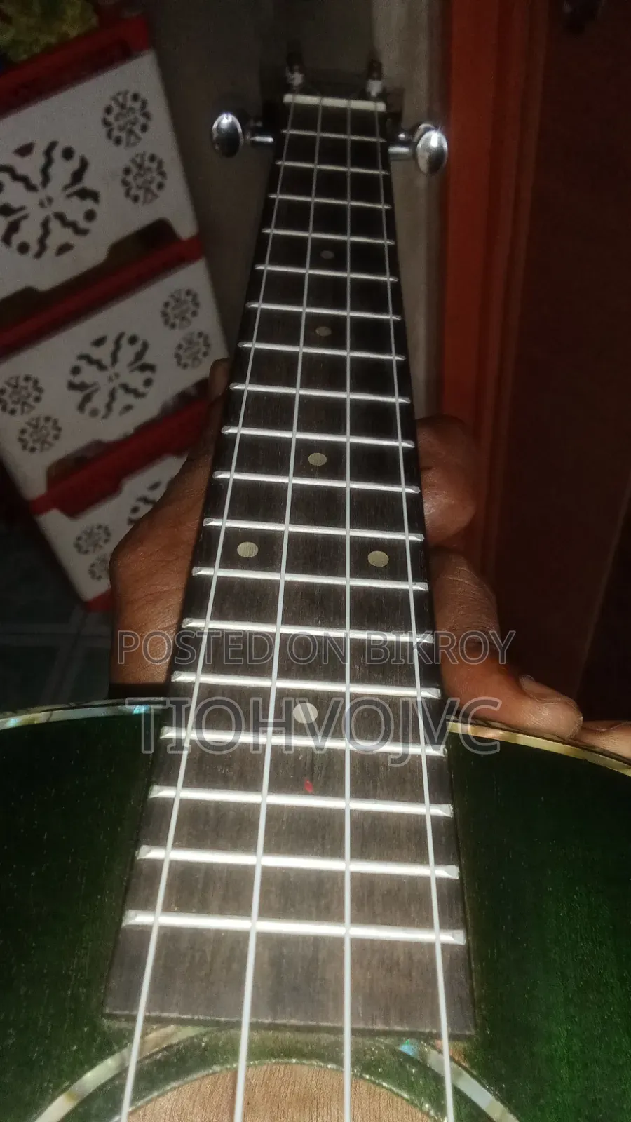 Contact for Ukulele