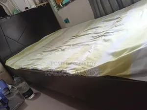 Semi Double Bed