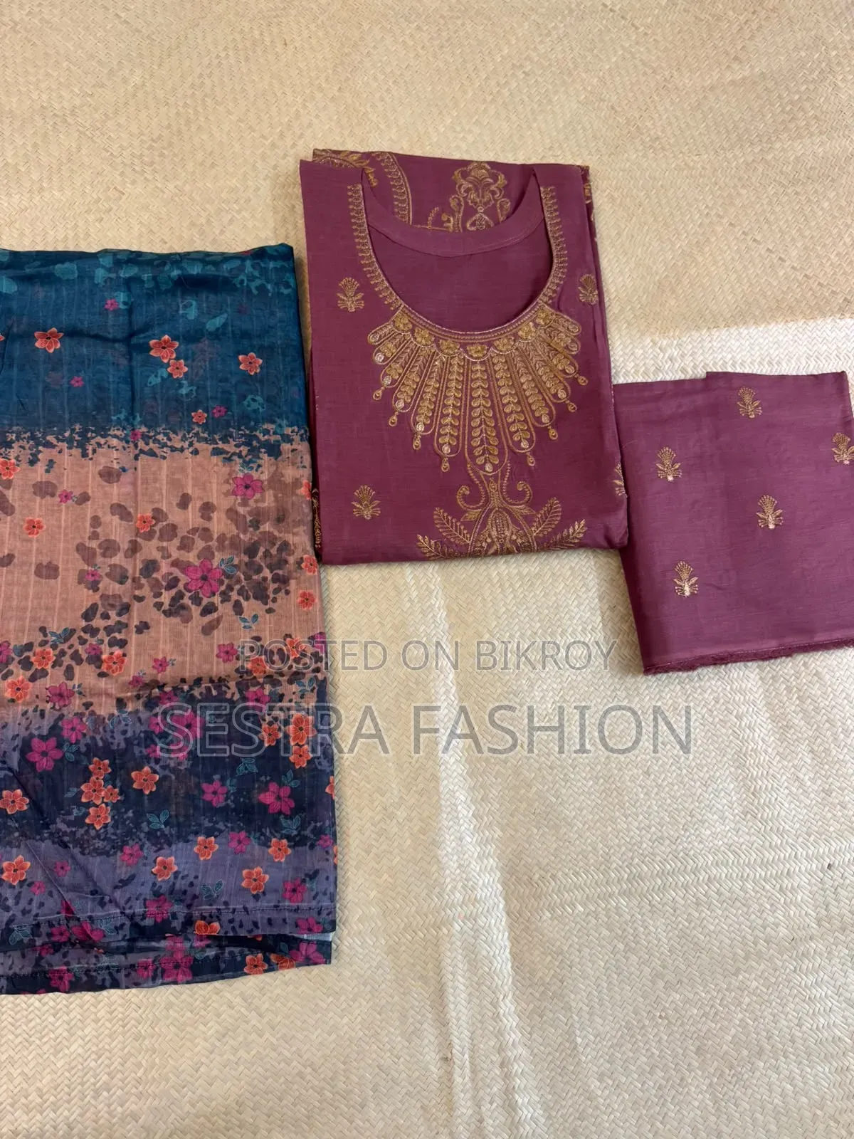 পাকিস্তানি ইন্সপায়ার থ্রিপিস