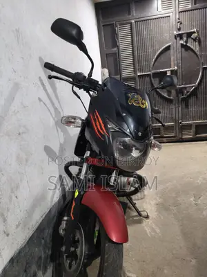 বাজাজ পালসার ১৫০ ২০১৬ কালো