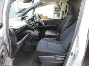 Toyota Noah 2.0 FWD (8 Seater) 2021 Silver