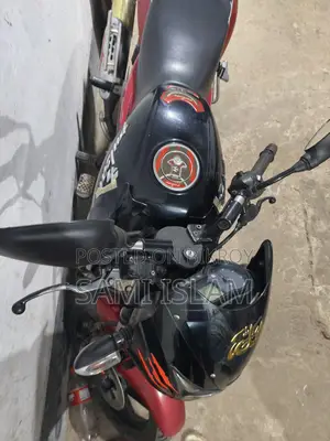 বাজাজ পালসার ১৫০ ২০১৬ কালো