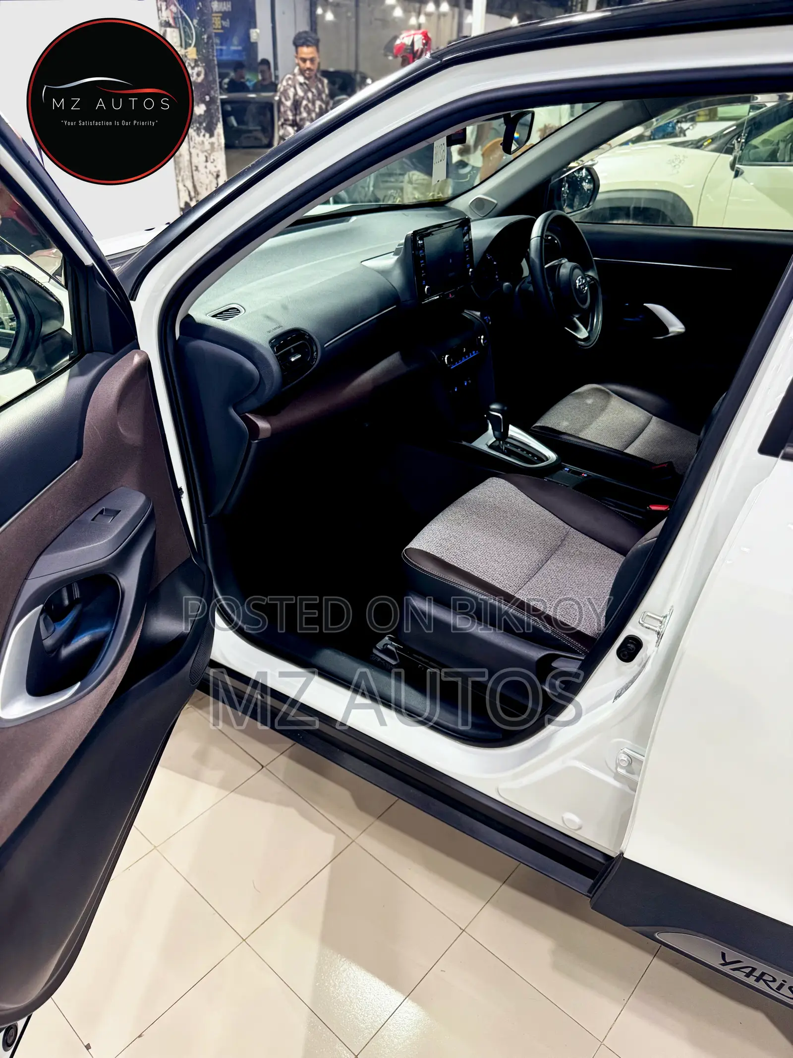 Toyota Yaris Cross 1.5 Hybrid Front-Wheel Drive 2021 Pearl