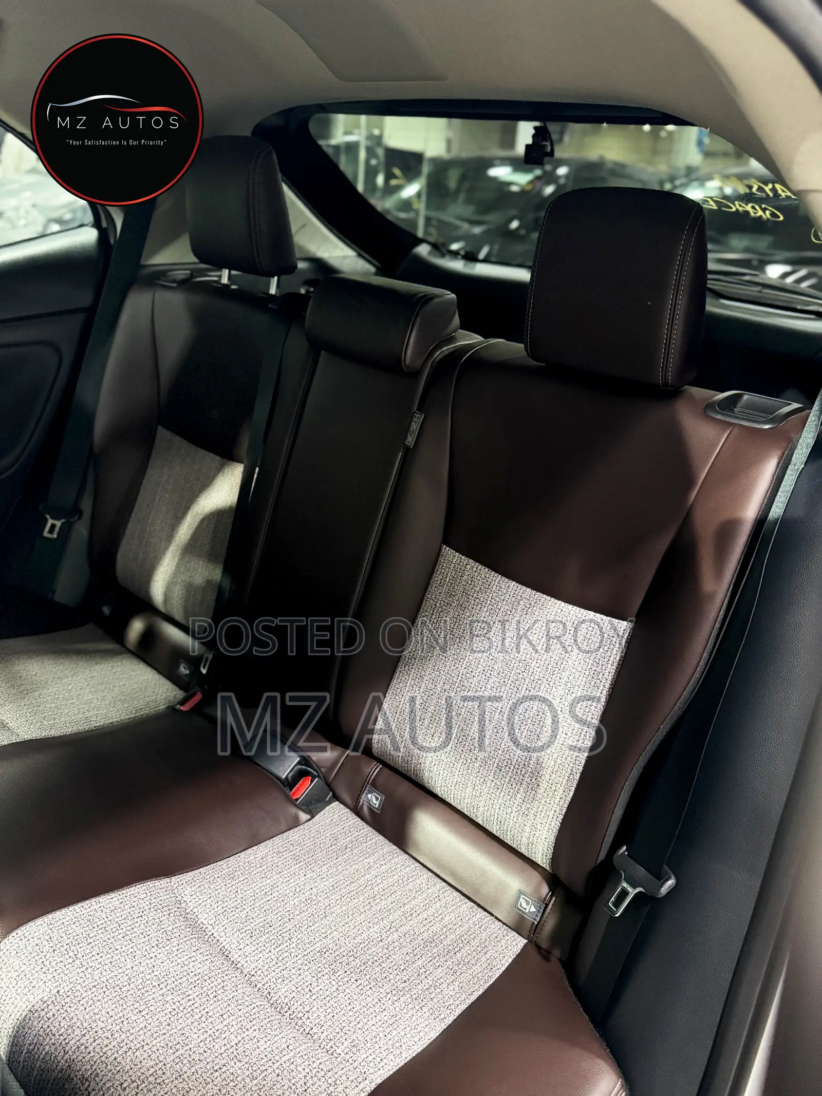 Toyota Yaris Cross 1.5 Hybrid Front-Wheel Drive 2021 Pearl
