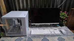 Desktop Computer 8GB AMD Ryzen 5 SSD 128GB