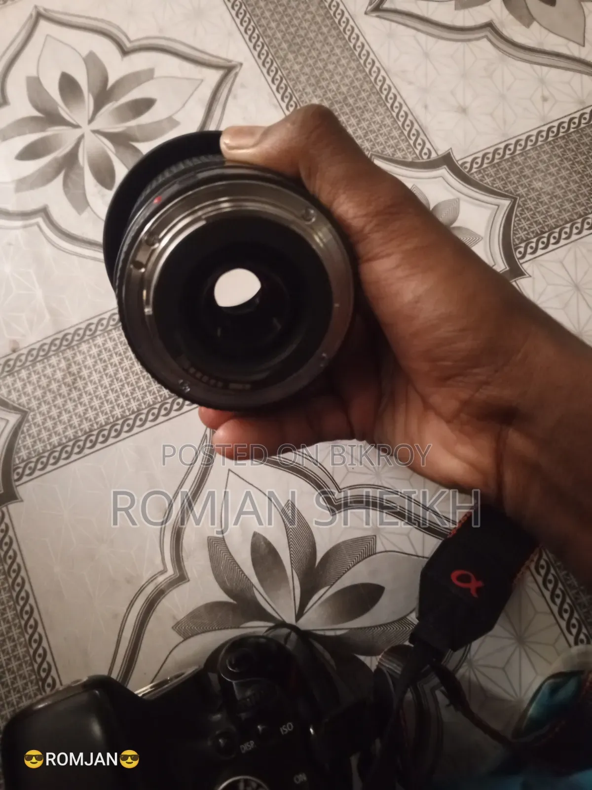 একেবারে ভালো কন্ডিশনে জুম: ৭৫-৩০০মিমি