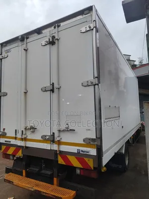 Hino Dutro Freezer -30