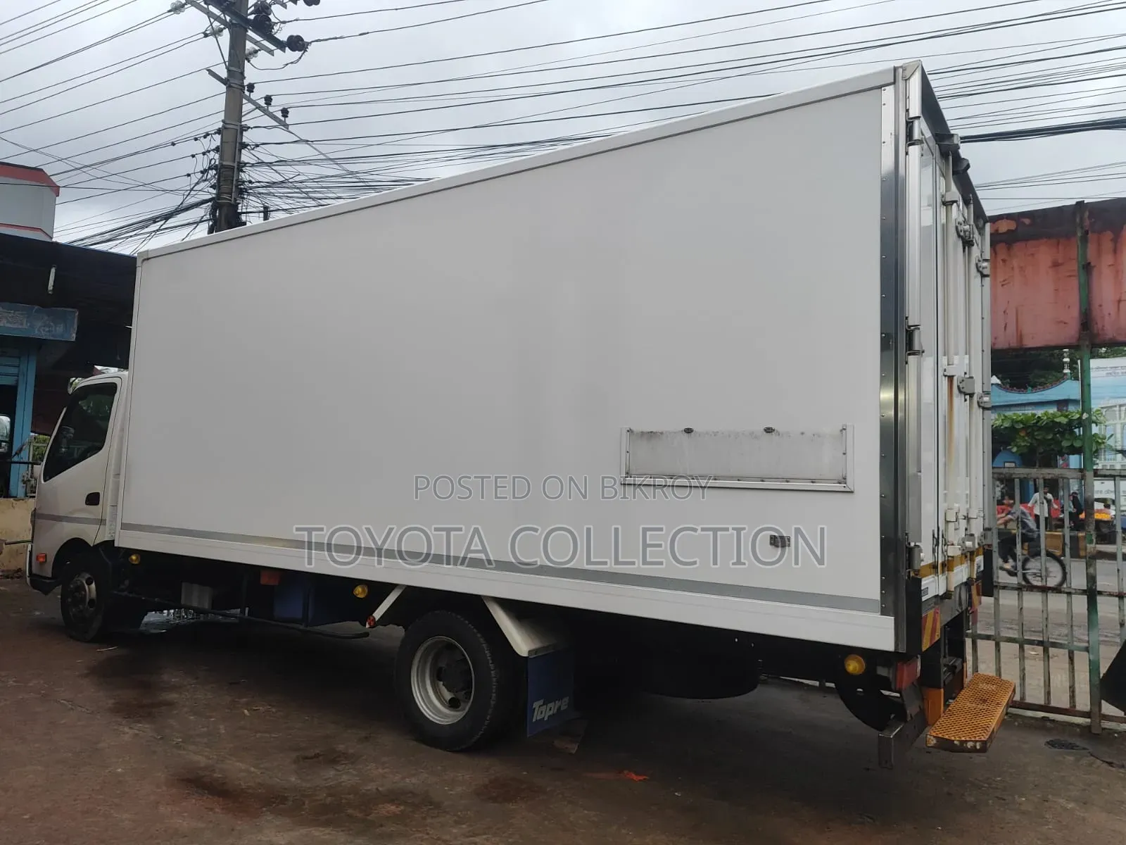 Hino Dutro Freezer -30