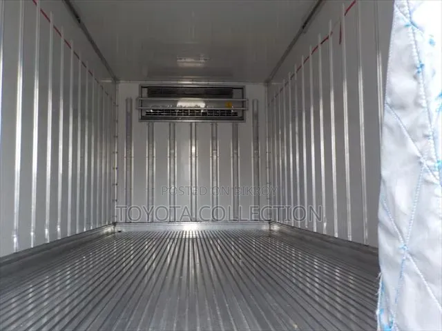Hino Dutro Freezer -30