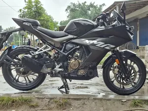 Hero Karizma XMR 210 2024 Black