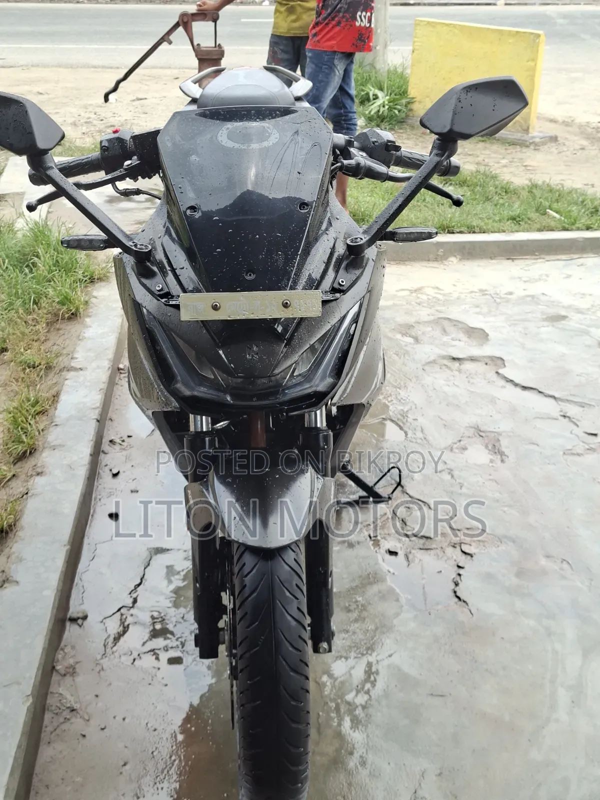 Hero Karizma XMR 210 2024 Black