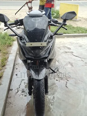 Hero Karizma XMR 210 2024 Black