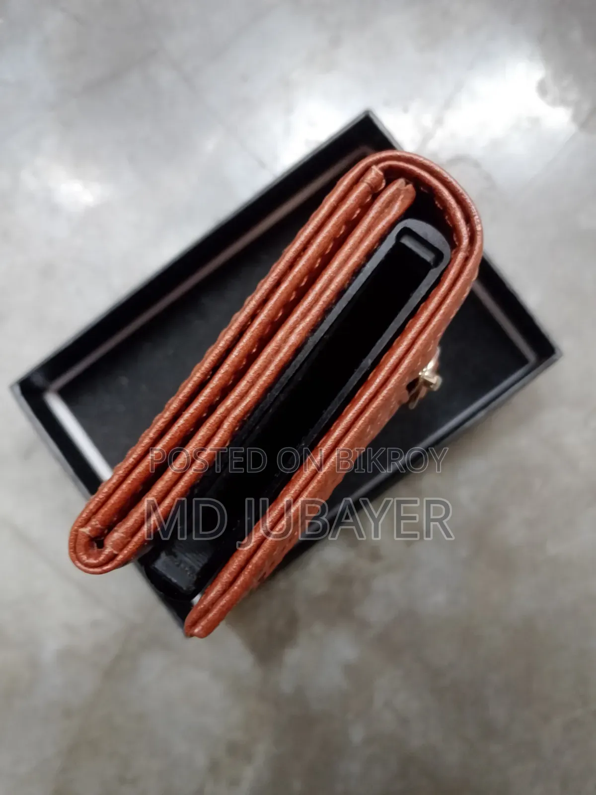 Genuine Leather Wallet...
