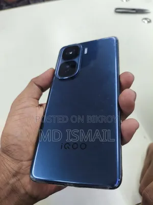 iQOO 256 GB