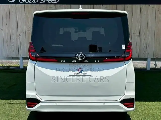 Toyota Noah 2022 Pearl