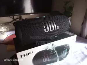 জেবিএল ফ্লিপ ৭