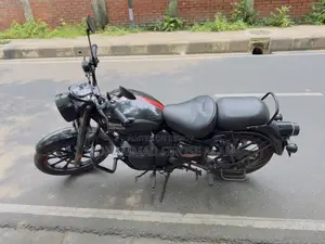 Royal Enfield Classic 350 2025 Black