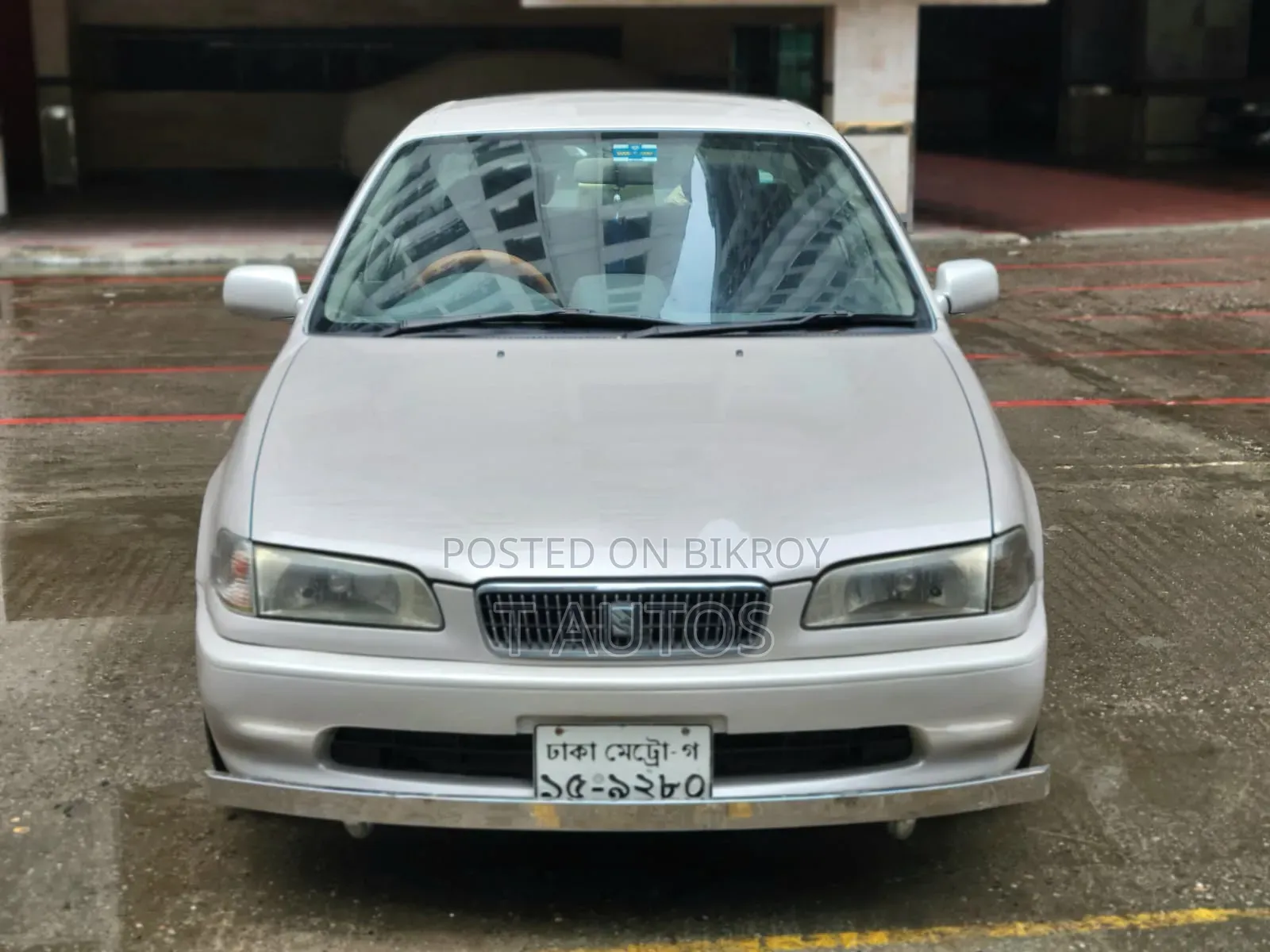 টয়োটা স্প্রিন্টার ২০০০ পার্ল