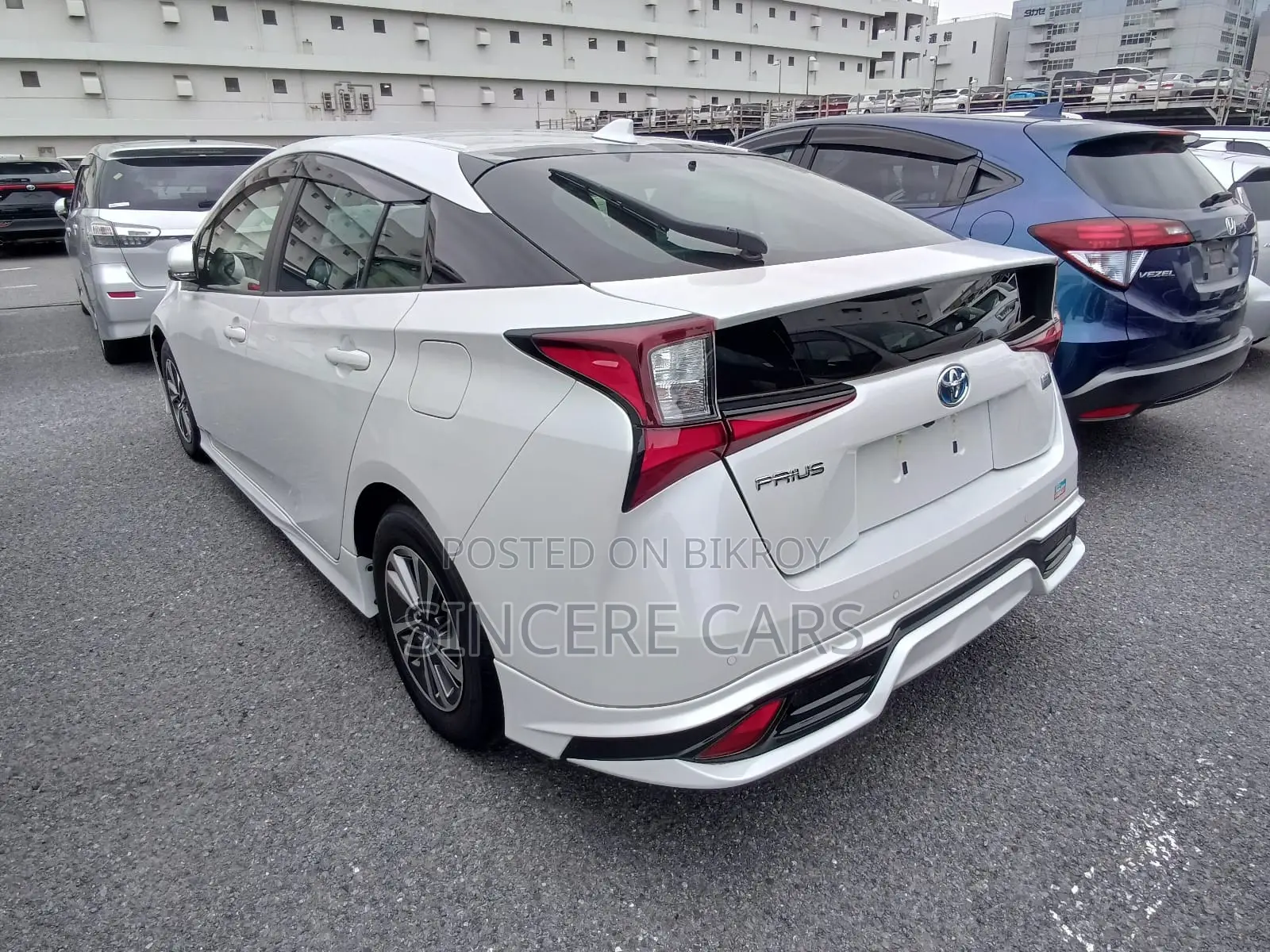 Toyota Prius 2021 Pearl