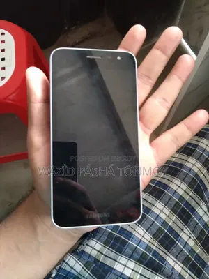 Samsung Galaxy J5 8 GB Gray