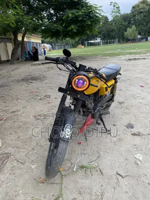 Honda XL 125 2015 Yellow