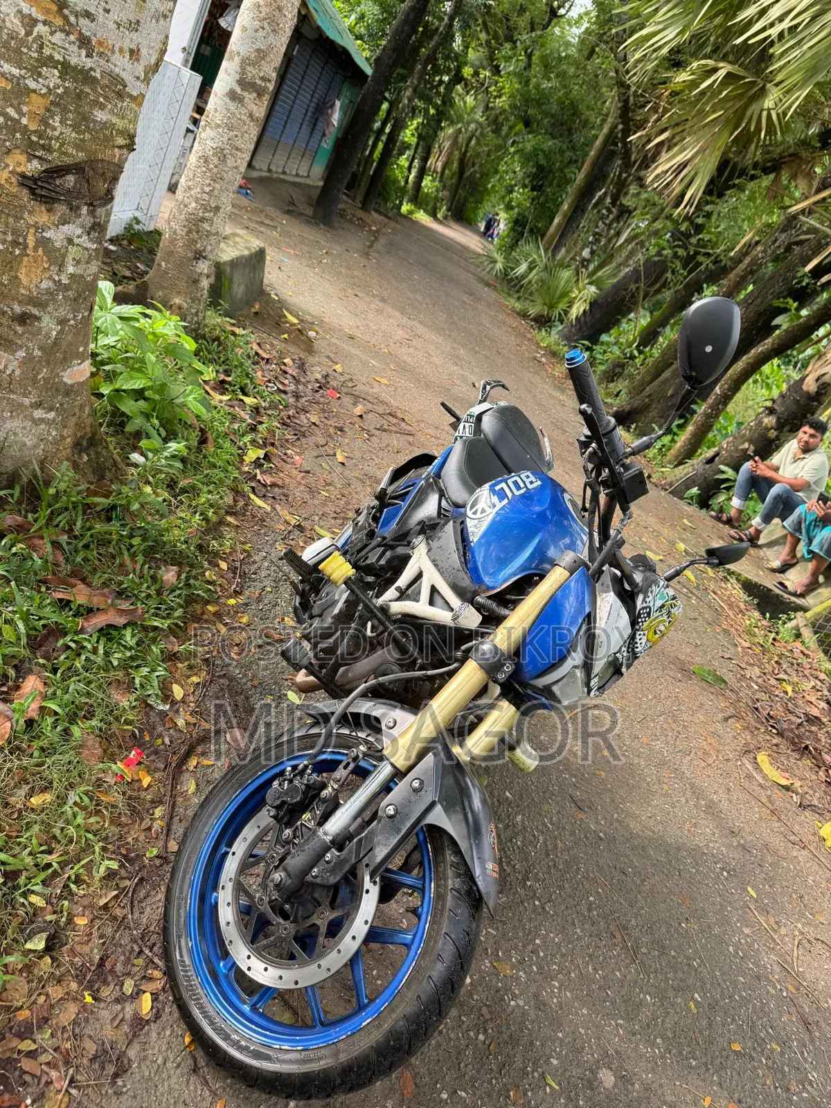 রানার বোল্ট ১৬৫আর ২০২২ নীল