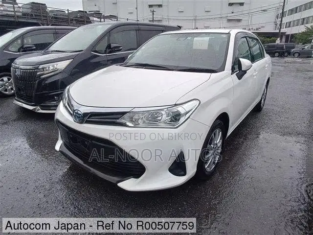 Toyota Axio 2021 White