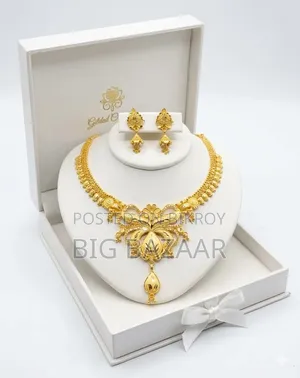 Golden Look Choker Necklace Set