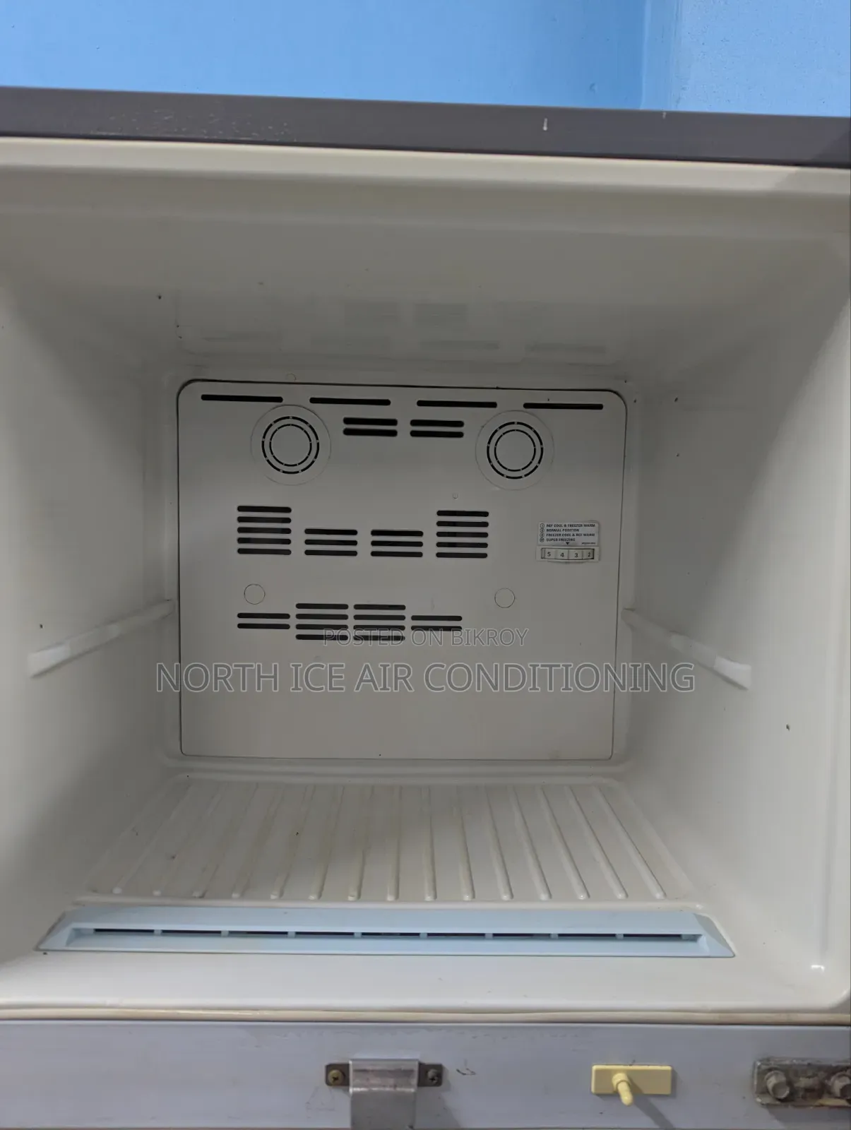 LG Silver Colour Non Frost Fridge 250 Ltr.