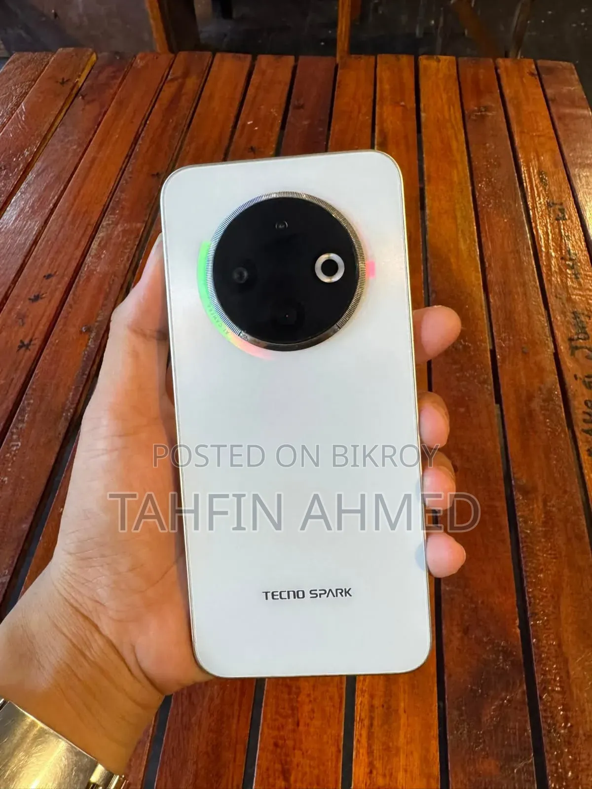 টেকনো স্পার্ক ৩০সি ১২৮ জিবি হোয়াইট