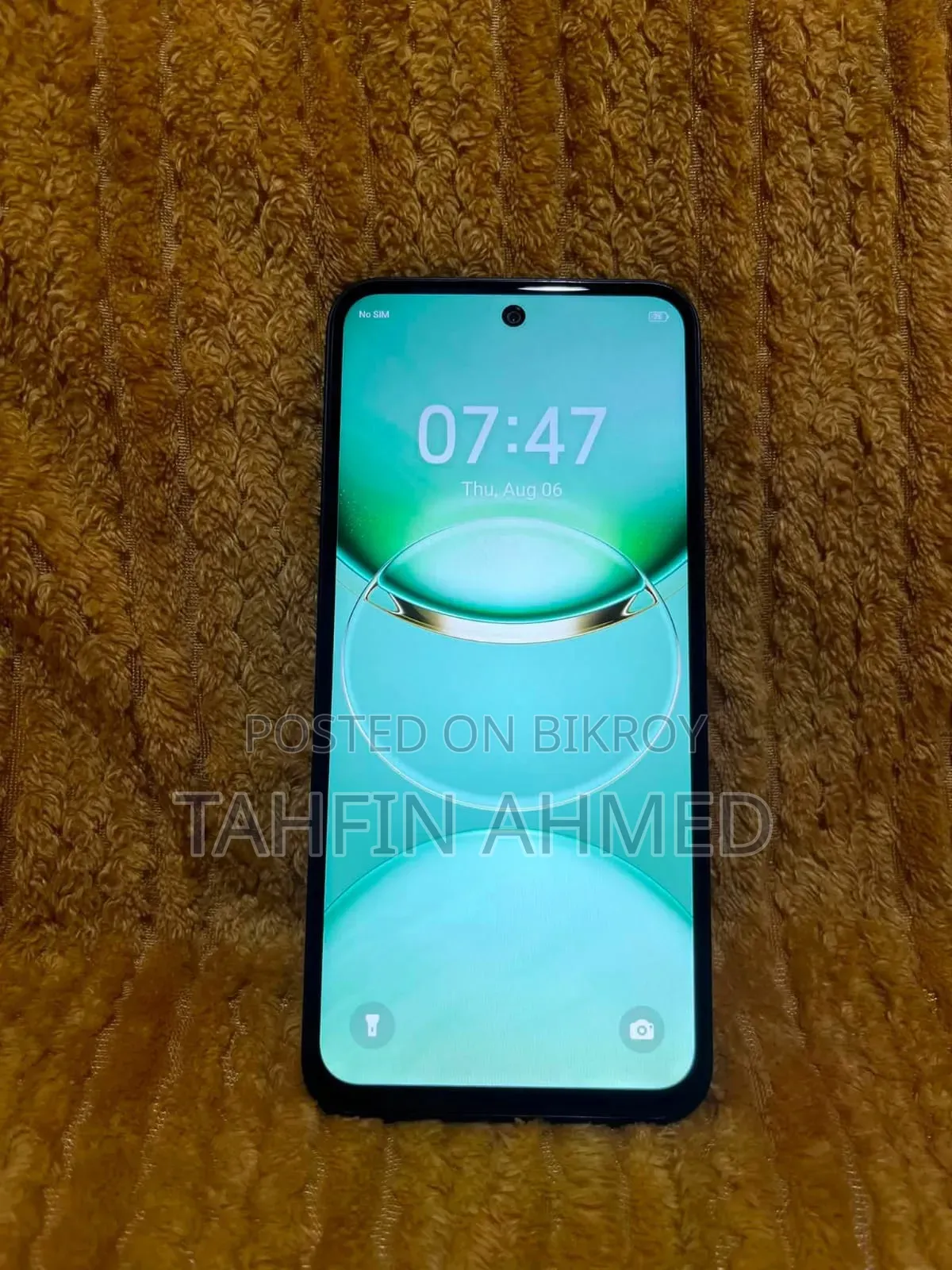 টেকনো স্পার্ক ৩০সি ১২৮ জিবি হোয়াইট