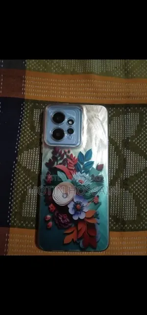 আমি একটি ফোন কিনতে চাই