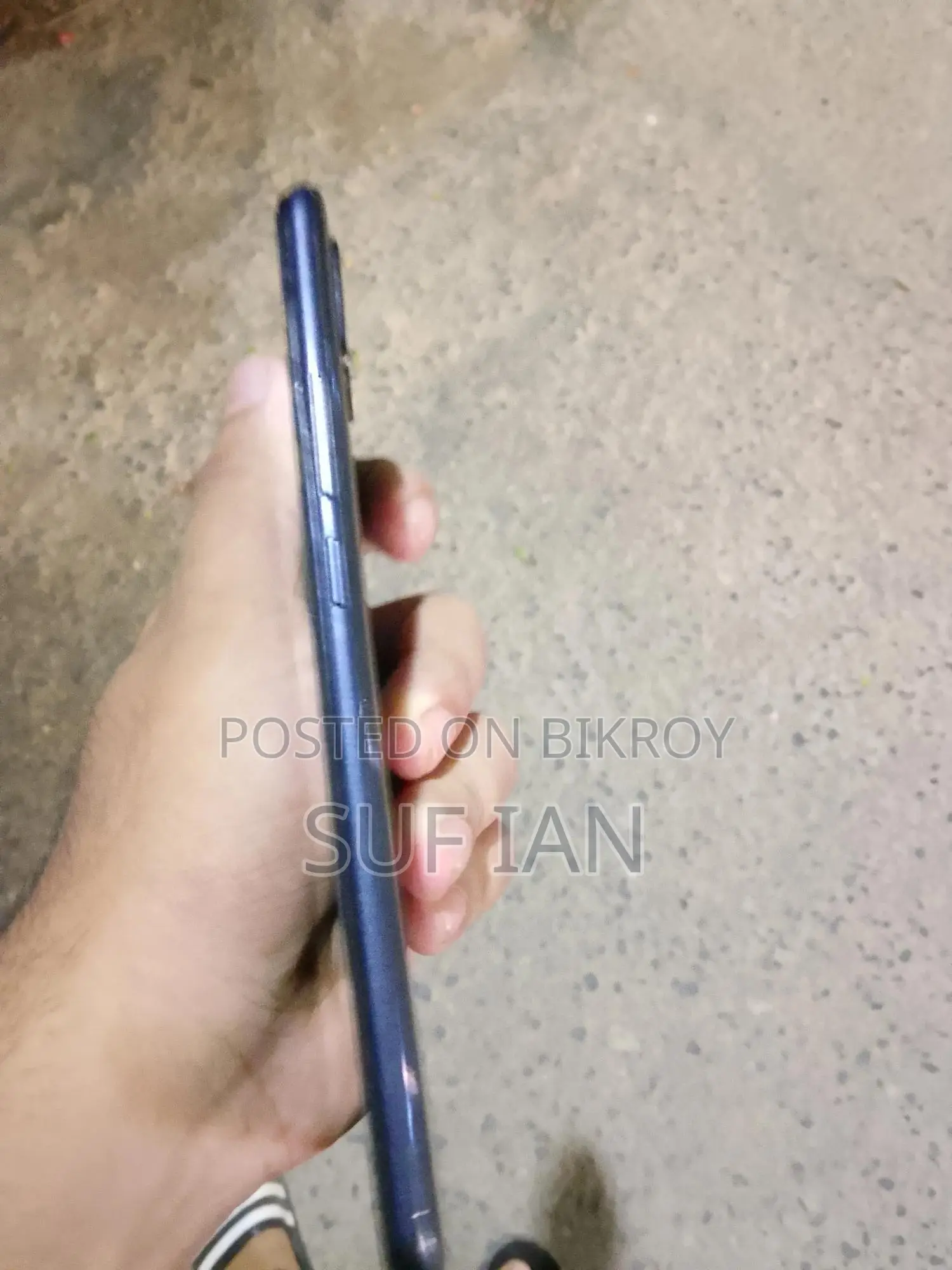 অপ্পো এ১৫ ৩২ জিবি নীল