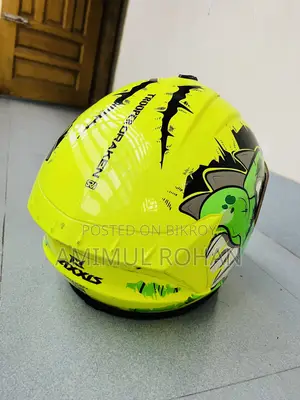 এক্সিস হেলমেট