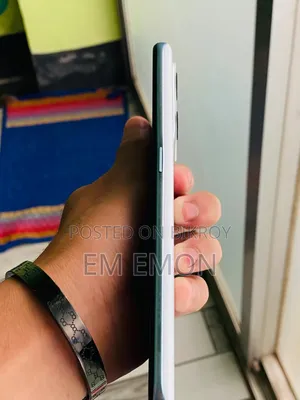 রিয়েলমি জিটি নিও ৩টি ১২৮ জিবি সাদা